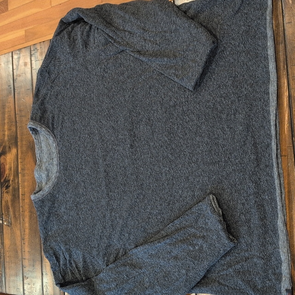 Faherty Reversible Crew Long Sleeve - image 4